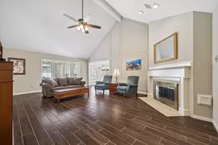 4423 Bermuda Dr, Sugar Land, TX 77479 - Photo 6