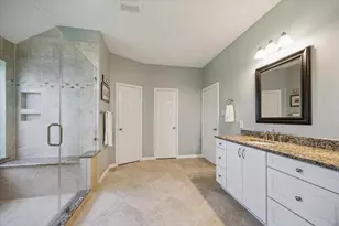 4423 Bermuda Dr, Sugar Land, TX 77479 - Photo 18