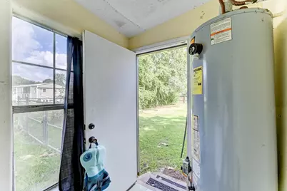 1104 Mabry Road, Baytown, TX 77520 - Photo 24