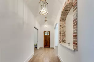 3302 Elmridge St, Houston, TX 77025 - Photo 2