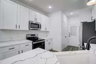 113 County Rd 645, Dayton, TX 77535 - Photo 16