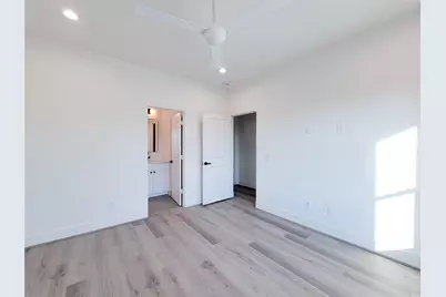 7703 Earl Rudder Way, Houston, TX 77055 - Photo 12