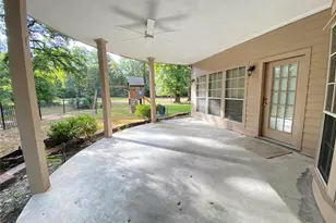 22416 Pebble Beach Way, Huntsville, TX 77320 - Photo 4