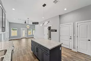 7704 Sealey St, Houston, TX 77088 - Photo 4