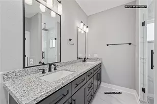 7704 Sealey St, Houston, TX 77088 - Photo 12