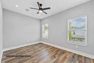 7704 Sealey St, Houston, TX 77088 - Photo 14