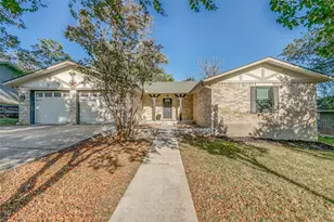948 Spring Hills Dr, New Braunfels, TX 78130 - Photo 1