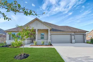 12027 Old Fashion Cir, Mont Belvieu, TX 77535 - Photo 2