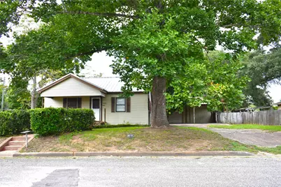 1601 Columbia Street, Liberty, TX 77575 - Photo 4