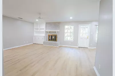 1601 Westwind Dr, Brenham, TX 77833 - Photo 10