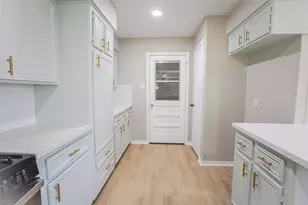 1601 Westwind Dr, Brenham, TX 77833 - Photo 8