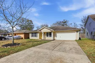 414 Binnacle Way, Crosby, TX 77532 - Photo 4