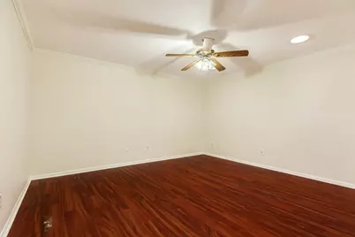 105 Sugar Cane Trace, Lake Jackson, TX 77566 - Photo 12