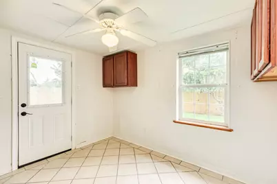 105 Sugar Cane Trace, Lake Jackson, TX 77566 - Photo 18