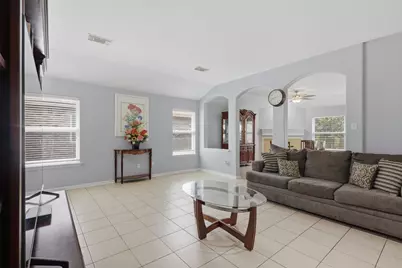 6810 Jasmine Arbor Ln Lane, Houston, TX 77088 - Photo 2