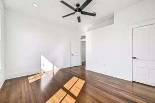 2010 Rosenberg St, Galveston, TX 77550 - Photo 32