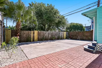 2010 Rosenberg Street, Galveston, TX 77550 - Photo 44