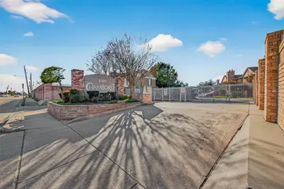 3100 Jeanetta Street #302, Houston, TX 77063 - Photo 2