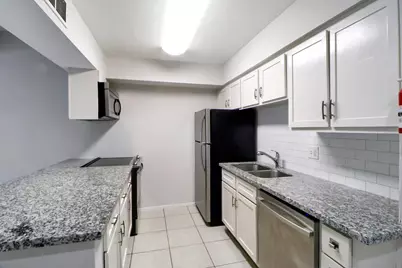 5929 Queensloch Drive #127, Houston, TX 77096 - Photo 4