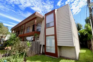 5929 Queensloch Dr, Houston, TX 77096 - Photo 10