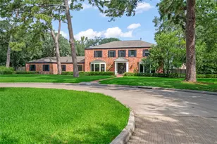 5360 Spring Park St, Houston, TX 77056 - Photo 1