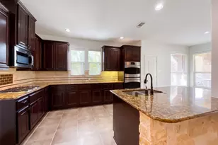 312 Overland Trace, Montgomery, TX 77316 - Photo 2