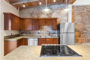 2213 Postoffice, Galveston, TX 77550 - Photo 4