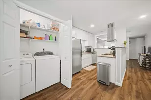 1406 Summit St, College Station, TX 77845 - Photo 16