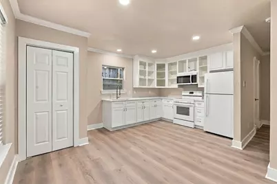 1204 Cordell #B, Houston, TX 77009 - Photo 4