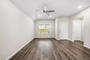 5235 James Michael Dr, Rosharon, TX 77583 - Photo 14