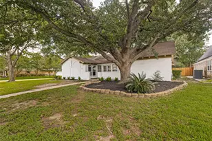 10903 Holly Springs Dr, Houston, TX 77042 - Photo 26