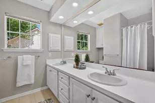 14 Treescape Cir, The Woodlands, TX 77381 - Photo 32