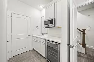 719 Leverkuhn St, Houston, TX 77007 - Photo 6
