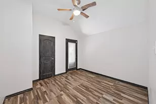 10542 Parkside Dr, Willis, TX 77318 - Photo 24