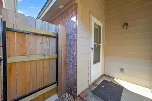 10542 Parkside Dr, Willis, TX 77318 - Photo 26