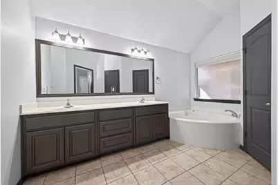 10542 Parkside Drive, Willis, TX 77318 - Photo 30