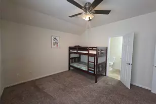 2715 Riverhollow Ln, Sugar Land, TX 77479 - Photo 40