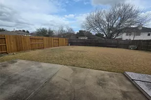 2715 Riverhollow Ln, Sugar Land, TX 77479 - Photo 48