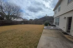 2715 Riverhollow Ln, Sugar Land, TX 77479 - Photo 50