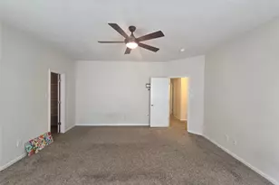 2715 Riverhollow Ln, Sugar Land, TX 77479 - Photo 28