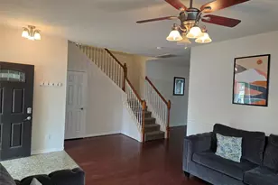 2715 Riverhollow Ln, Sugar Land, TX 77479 - Photo 8