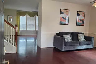 2715 Riverhollow Ln, Sugar Land, TX 77479 - Photo 4