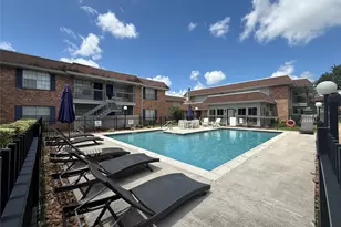 2250 Bering Dr, Houston, TX 77057 - Photo 26