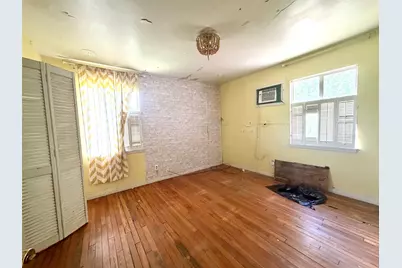 208 Richmond Street, Angleton, TX 77515 - Photo 6