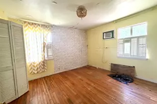 208 Richmond St, Angleton, TX 77515 - Photo 6