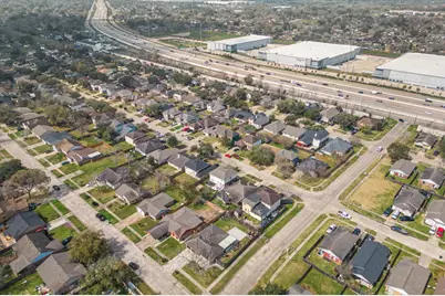 4702 Croker Ridge Road, Houston, TX 77053 - Photo 32