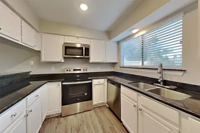 8022 Pine Falls Drive, Houston, TX 77095 - Photo 4