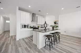 3241 Summercrisp Holw Ln, Pearland, TX 77581 - Photo 2