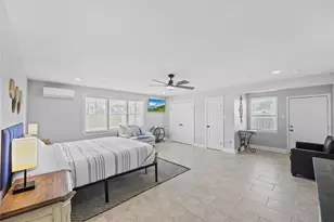 1802 Ursuline St, Galveston, TX 77550 - Photo 18