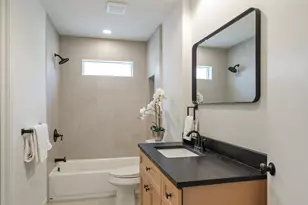 15826 Stonehaven Dr, Houston, TX 77059 - Photo 12